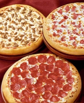 Especialidades: Peperonni Pizzazz, Hawaiana y Pollo BBQ - Pizza Papa John's