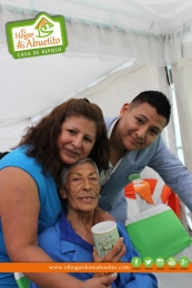Celebrando con nuestros queridos Abuelitos Y Abuelitas.
El Hogar de mi Abuelito - Asilos en Puebla....