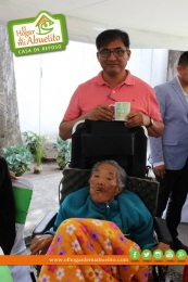 Celebrando con nuestros queridos Abuelitos Y Abuelitas.
El Hogar de mi Abuelito - Asilos en Puebla....
