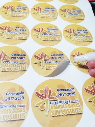 Etiquetas con corte a registro
la figura que quieras y la medida que quieras
cotiza las tuyas - St...
