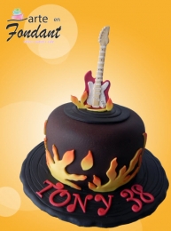 Pastel roquero - Arte en Fondant - Puebla