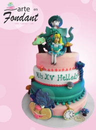 Pastel Alicia en el País de las Maravillas - Arte en Fondant - Puebla