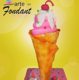 Adorno de Helado - Arte en Fondant - Puebla