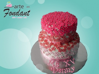 Pastel de XV años - Arte en Fondant - Puebla